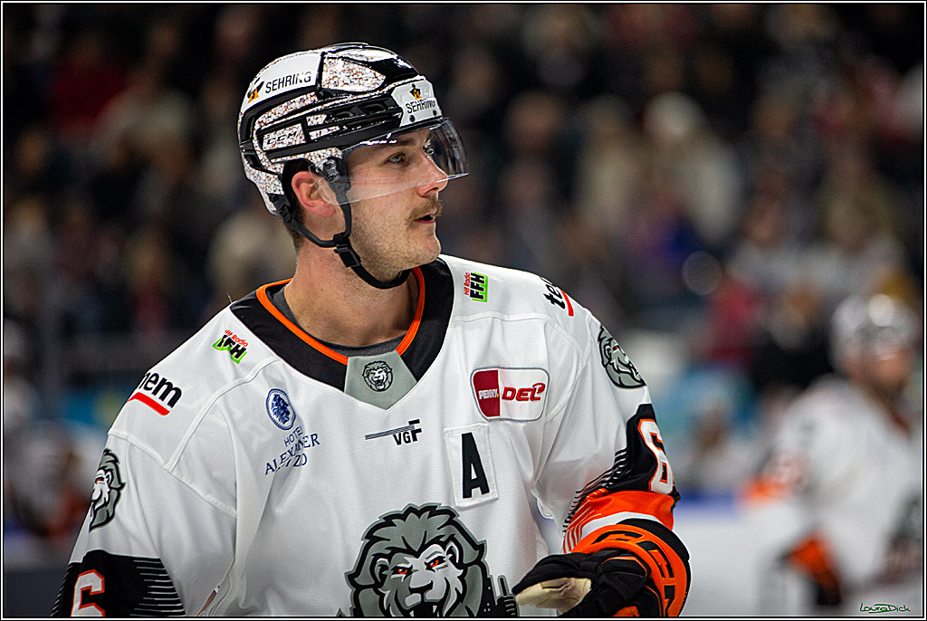 PENNY DEL; Koelner Haie- Loewen Frankfurt; Koeln, 01.12.2022